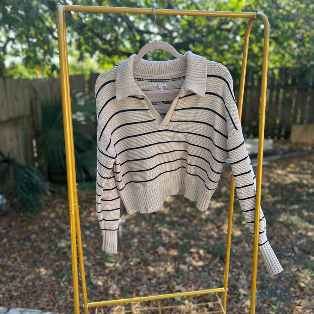 🧶 Pistola Striped Collared Knit Sweater (Size L)